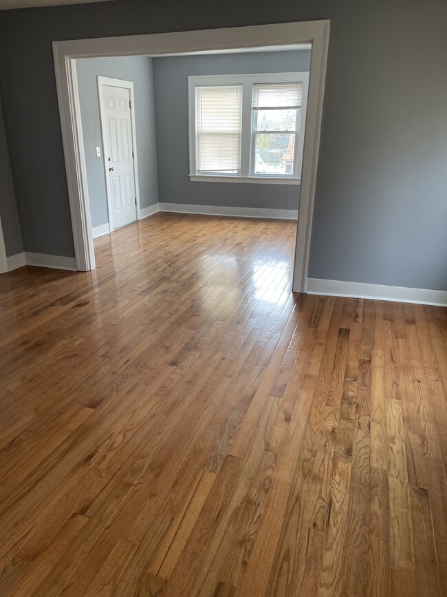 Dining room - 120 Wilcox Ave