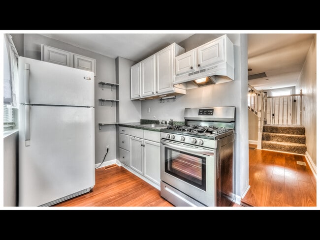 Foto del edificio - 1528 Clarkson St