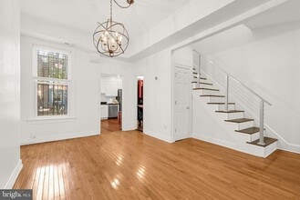 Building Photo - 1832 6th St NW