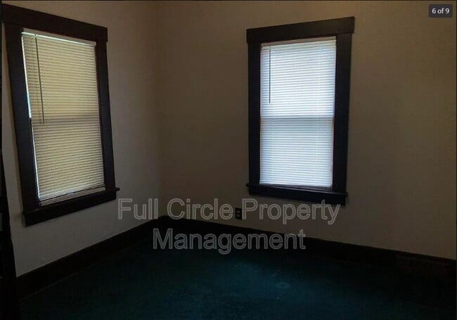 Foto del edificio - 4715 Fowler Ave