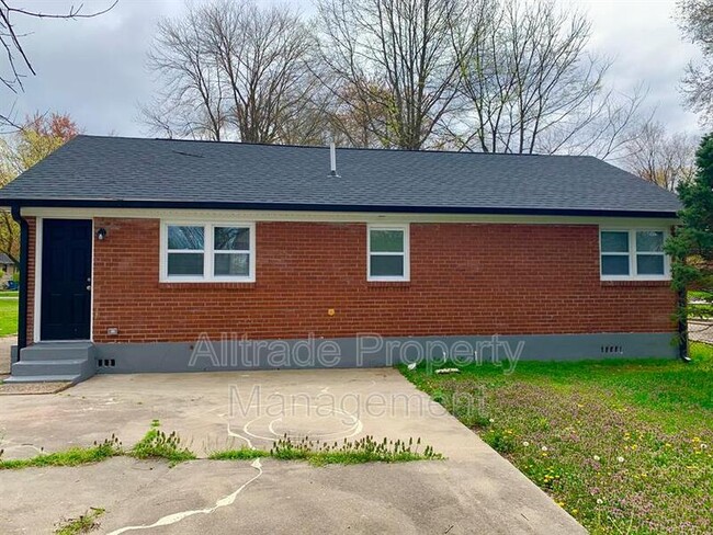 Building Photo - 4342 Lynnview Dr