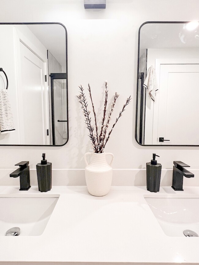 Photo du bâtiment - 5415-5415 Cogswell St