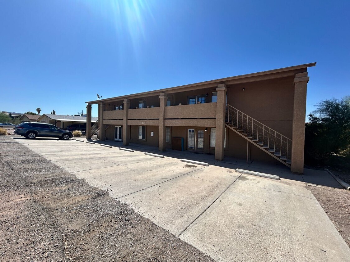 Foto principal - 5777 S Jacaranda Rd