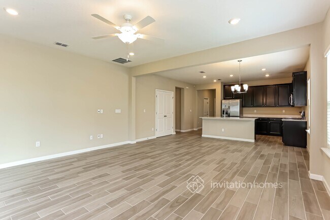 Building Photo - 9841 Lemon Grass Ln