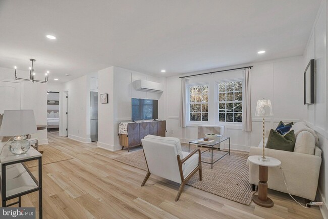 Photo - 1217 N Kensington St Apartment
