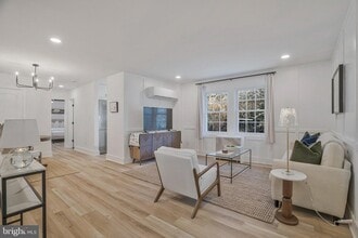 Building Photo - 1217 N Kensington St