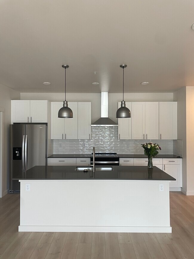 2221 Willow Dr Unit 99, Livingston, MT 59047 Condo for Rent in