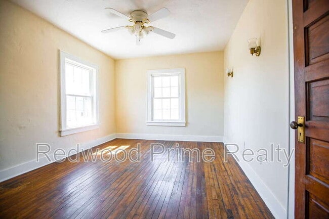 Foto del edificio - 908 Main St