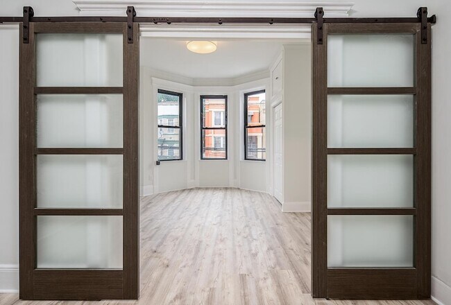 Foto del edificio - 311 64th St