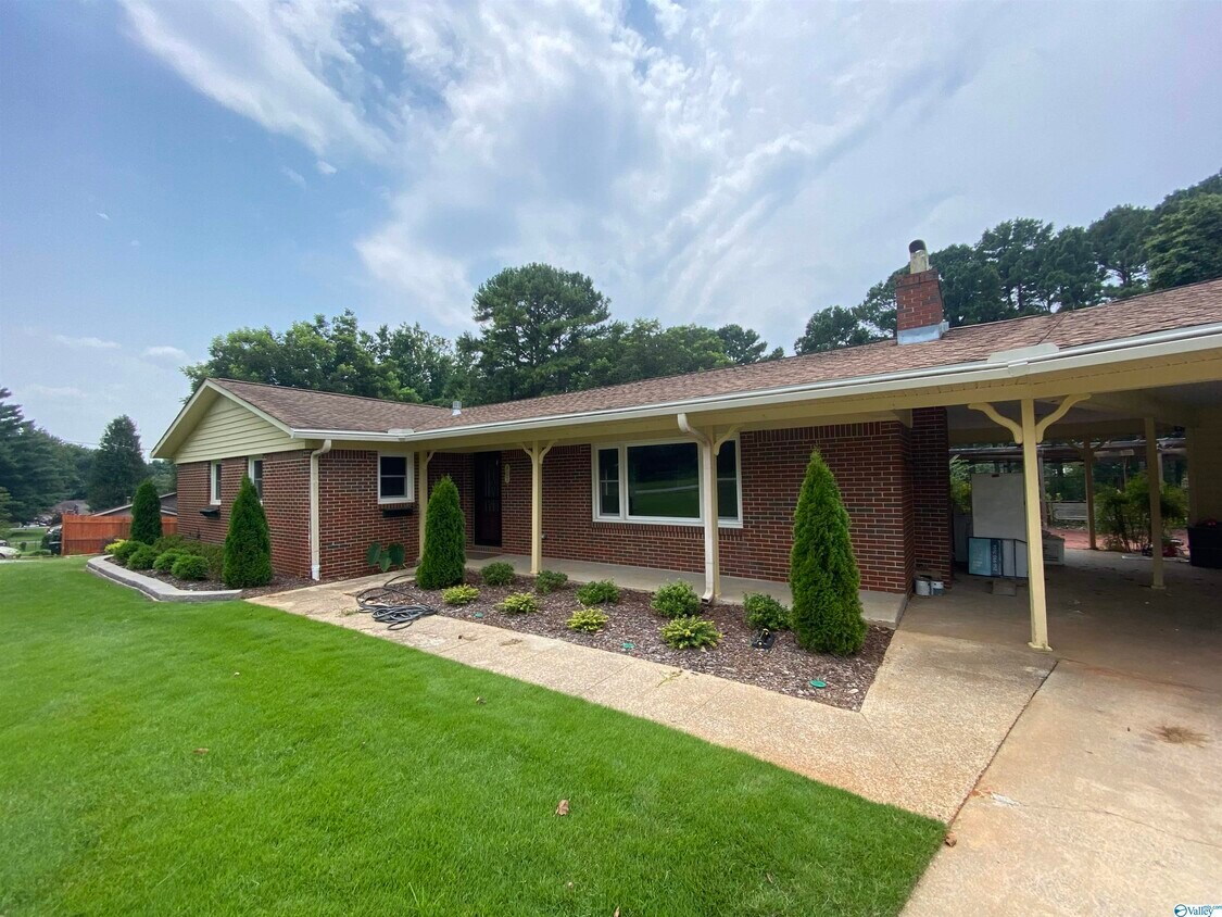 Foto principal - 607 Marion Dr