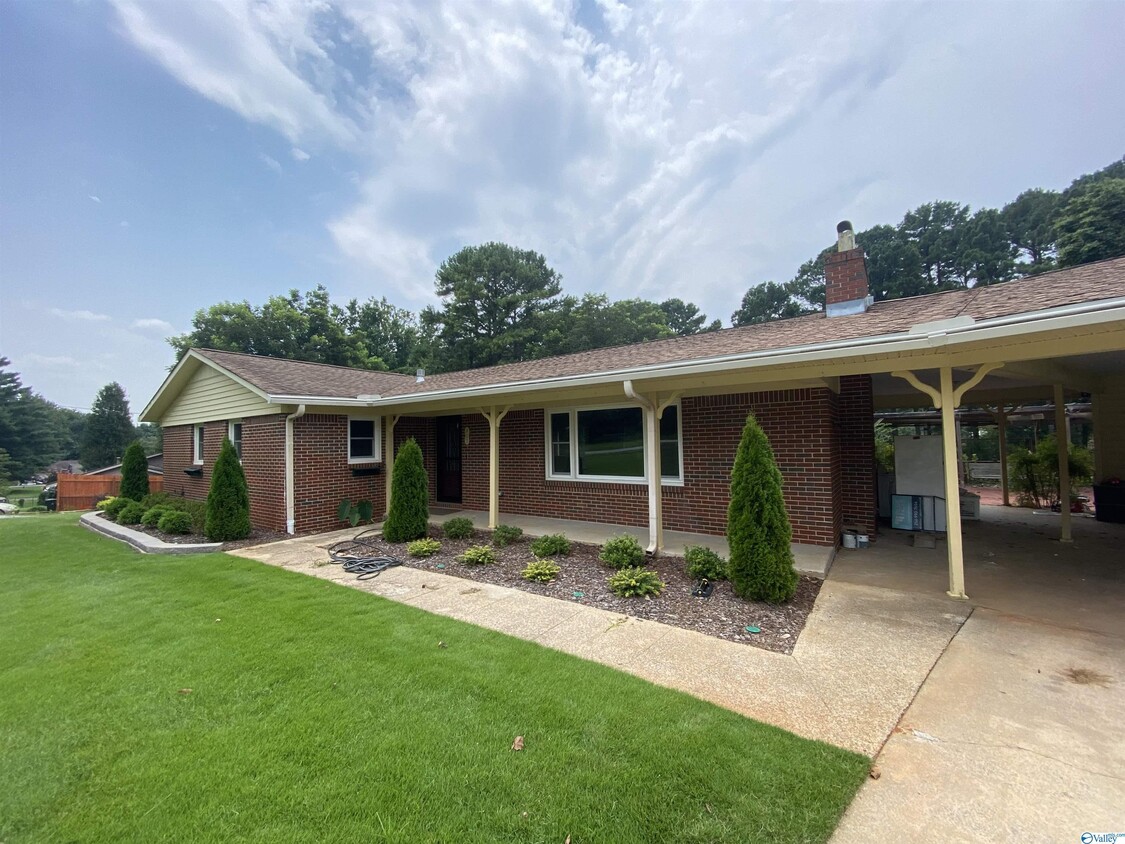 Primary Photo - 607 Marion Dr