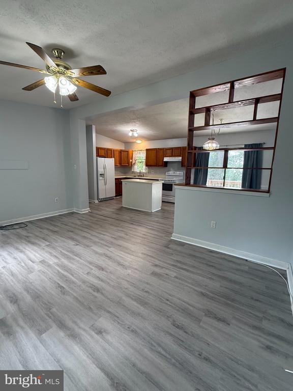 Building Photo - 12129 Tall Pine Trail