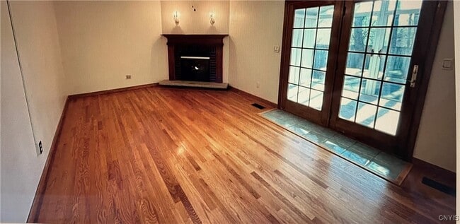 Building Photo - 8386A Shallowcreek Rd
