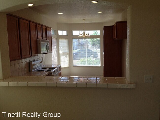 Building Photo - 3 br, 2 bath House - 2675 Antares Ct.