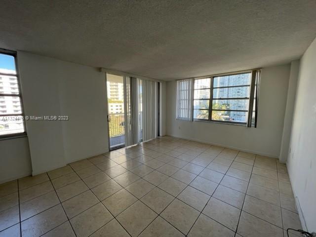 Foto del edificio - 150 SE 25th Rd