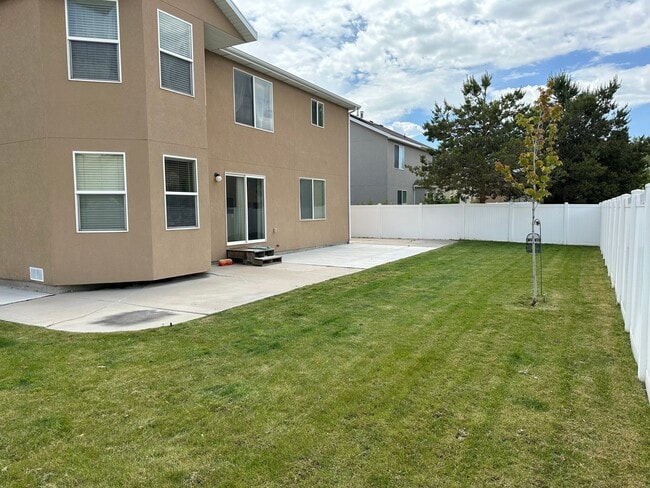Building Photo - 458 S 2970 W