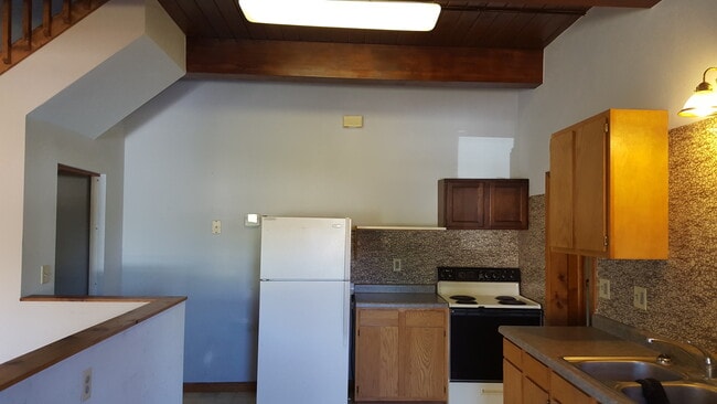 Building Photo - 1012-1014 S Washington