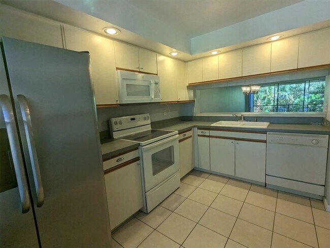 Foto del edificio - 4837 Winslow Beacon