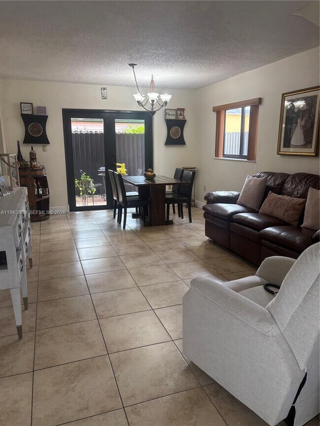 Foto del edificio - 2334 W 62nd St