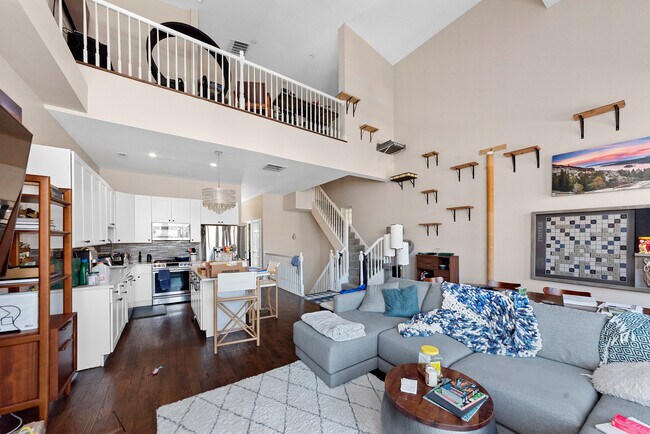 Foto del edificio - 857 W Wrightwood Ave