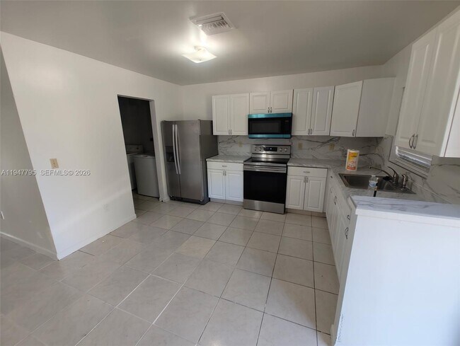 Foto del edificio - 14242 SW 283rd St