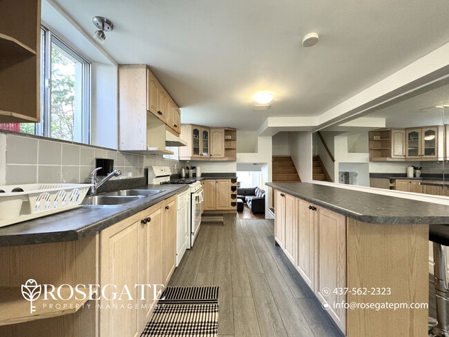 Building Photo - Spacious Open-Concept Studio Basement Apartment with Outdoor Space – Mississauga