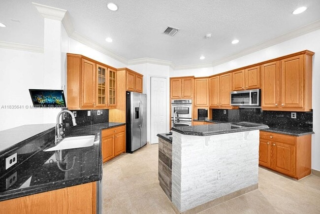 Building Photo - 11233 NW 71st Terrace