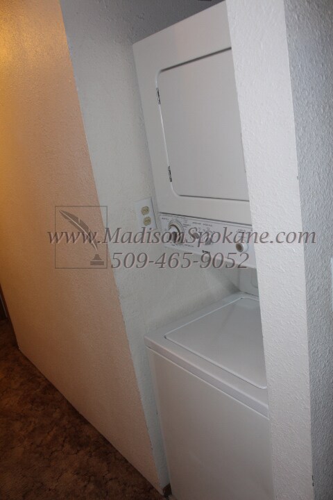 Building Photo - 207 E Garland Ave