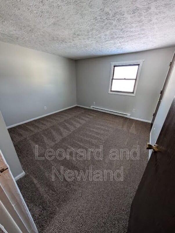 Building Photo - 218 Patricia Dr