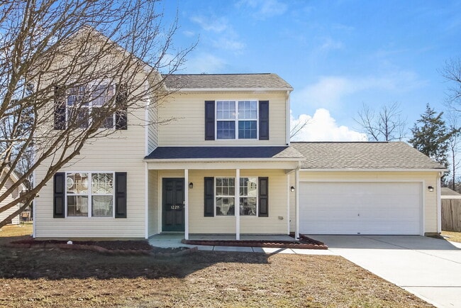 Building Photo - 1220 Maple Ridge Dr