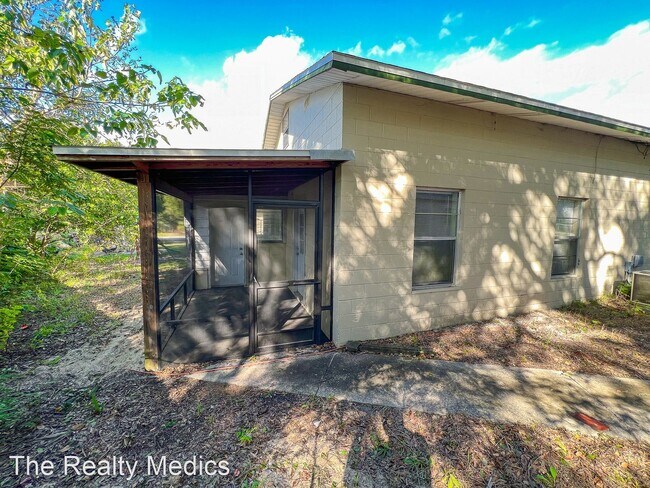 Building Photo - 3 br, 1.5 bath House - 10048 SE Sunset Har...