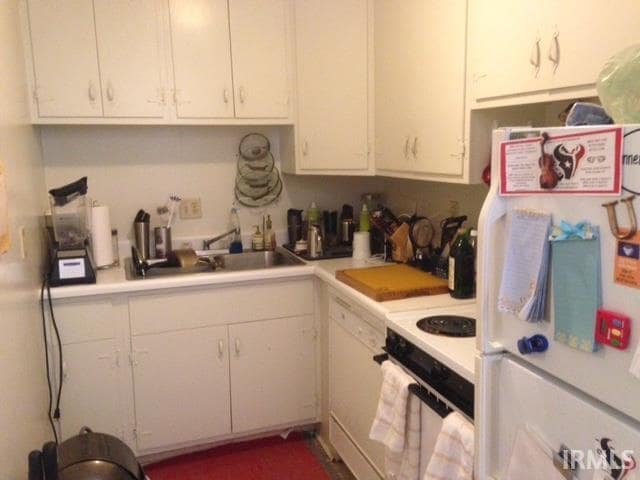 Building Photo - 411 E 8th St