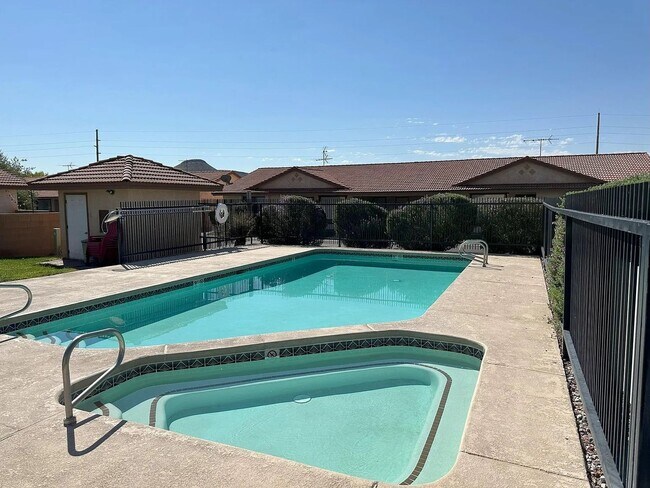 Foto del edificio - Single-Level 3 Bedroom Townhome in St. George