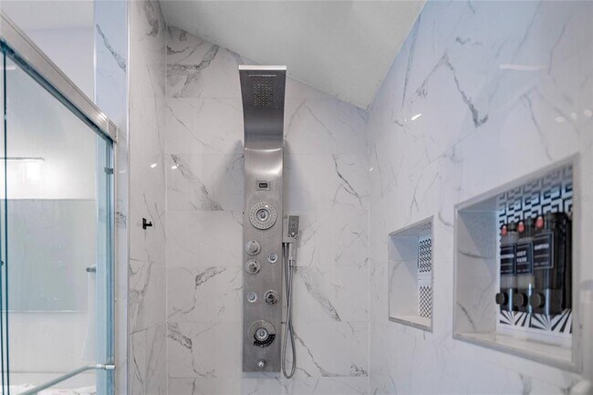 Foto del edificio - 711 Briarcliffe St