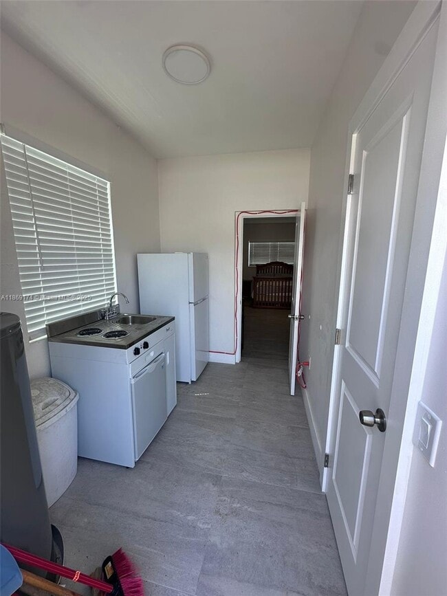 Foto del edificio - 3540 NW 80th Terrace