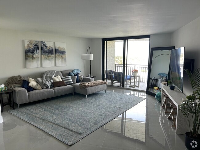 Building Photo - 3912 S Ocean Blvd