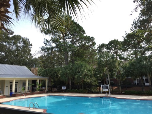 Building Photo - 1025 Riverland Woods Pl