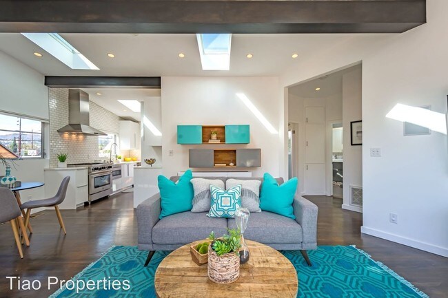 Foto del edificio - 2 br, 1 bath House - 2610 Silver Lake Blvd