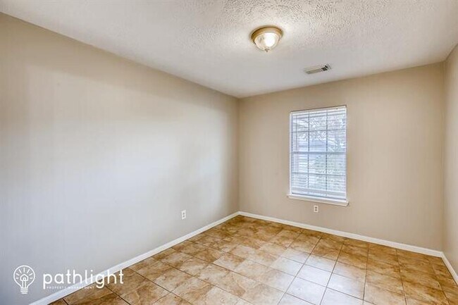 Building Photo - 10910 Linwood Court, La Porte, TX, 77571