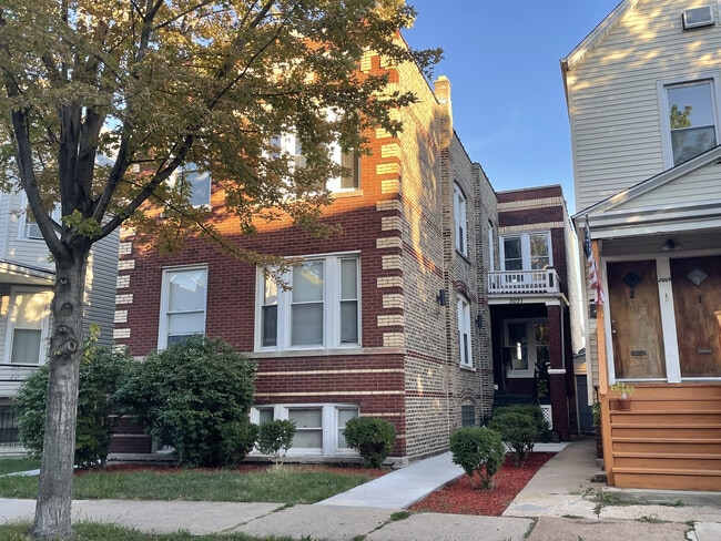 Building Photo - 3071 N Haussen Ct