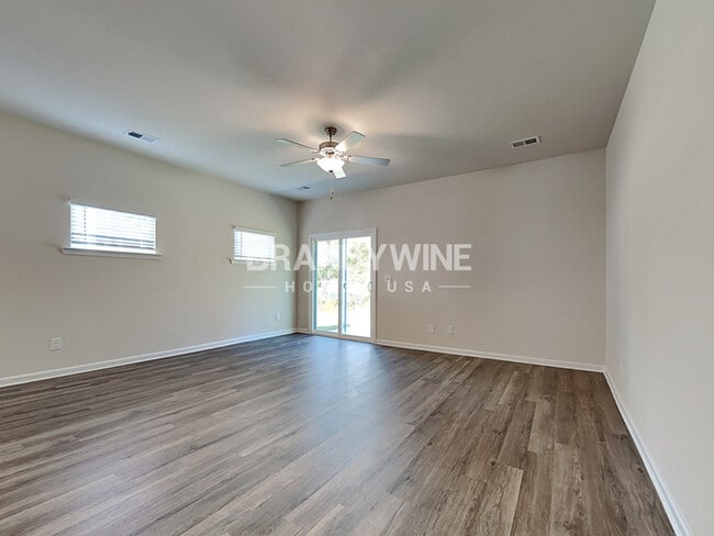 Building Photo - ABBOTS GLEN! New Year, New Home Resolution...