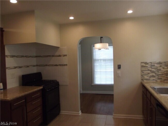 Foto del edificio - 3878 Silsby Rd