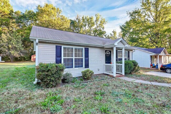 Foto del edificio - Charming 2BD/1BA Ranch Home in Melynda Woods