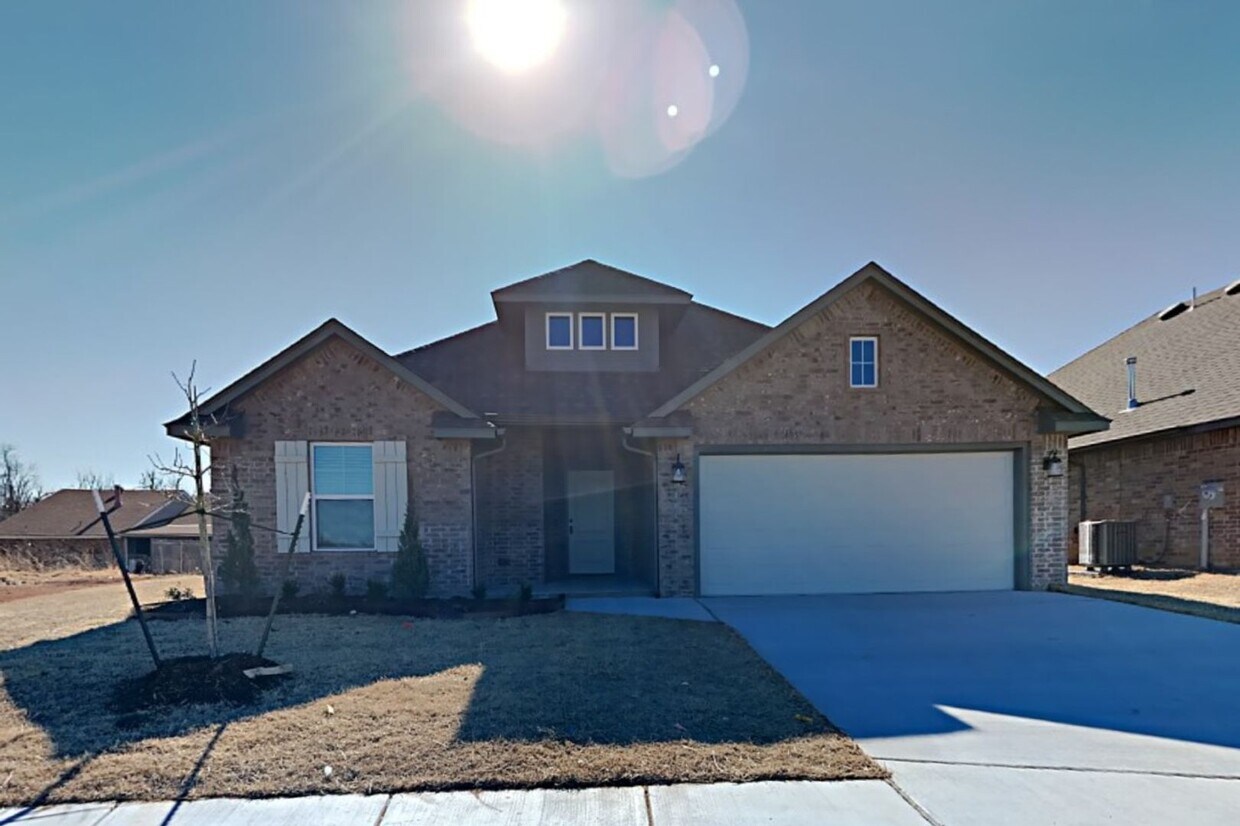 Very Nice 3 Bedroom 2 Bath Home in Yukon S... House Rental in Yukon