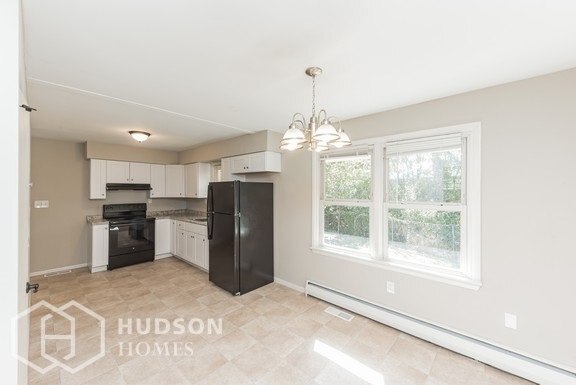Foto del edificio - 6315 Locust Ln