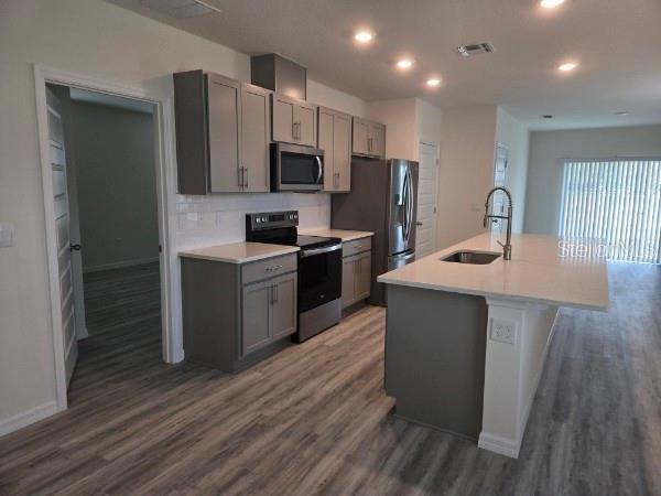 Foto del edificio - 1568 Hummingbird Rd