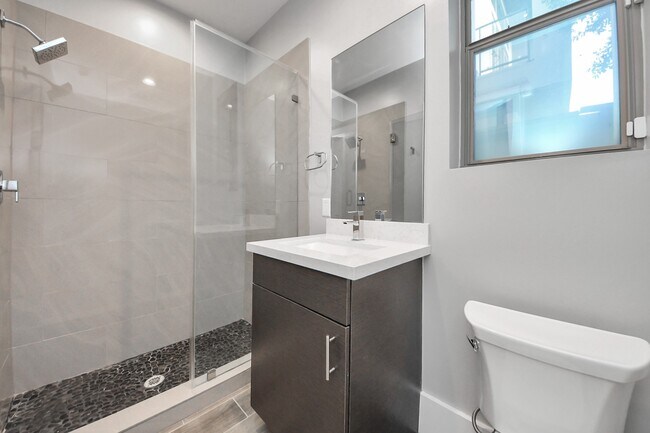 Foto del edificio - 3204 Sherman St