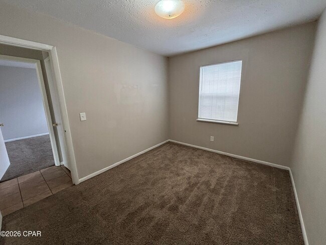 Foto del edificio - 2701 E 8th Ct