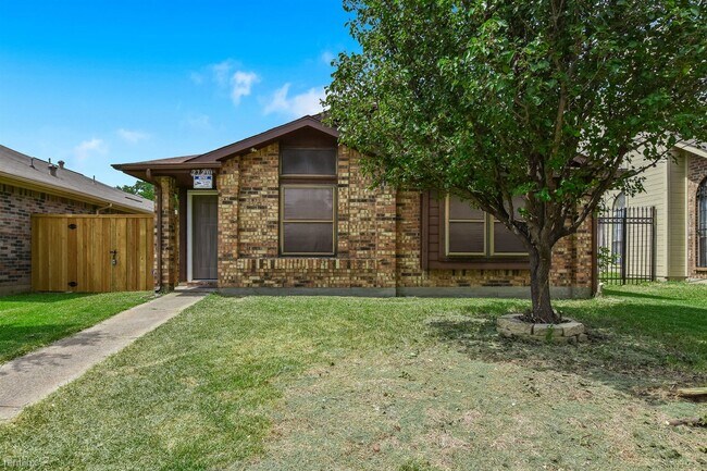 Building Photo - 3 br, 2 bath House - 2720 Oak Bend Lane