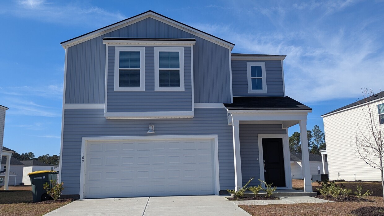 Foto principal - 109 Bottlebrush Dr